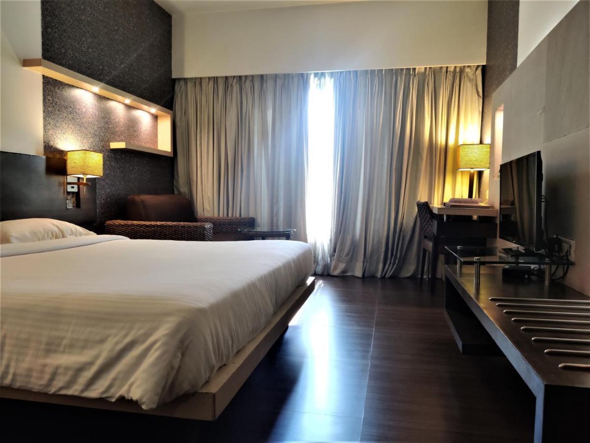 Hotel Satkar Residency Thane Exterior photo