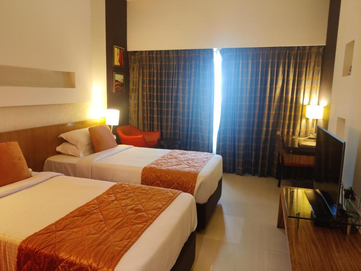 Hotel Satkar Residency Thane Exterior photo