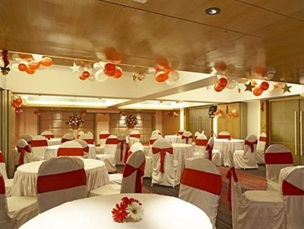 Hotel Satkar Residency Thane Exterior photo