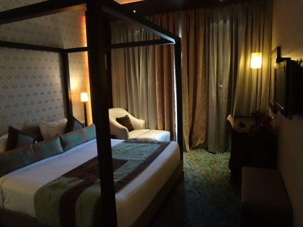 Hotel Satkar Residency Thane Exterior photo