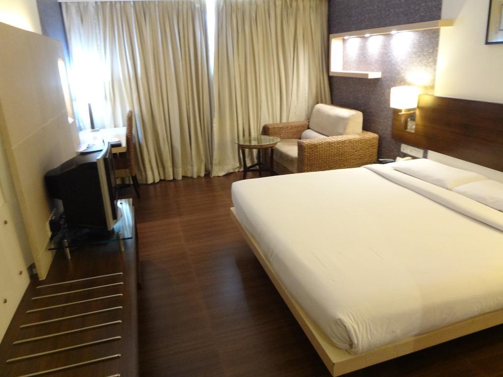 Hotel Satkar Residency Thane Exterior photo